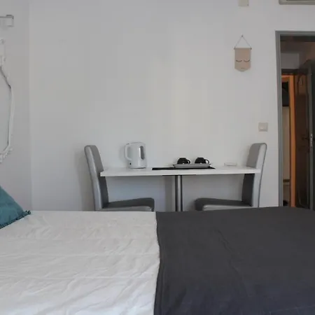 Guest house Colina - 3*